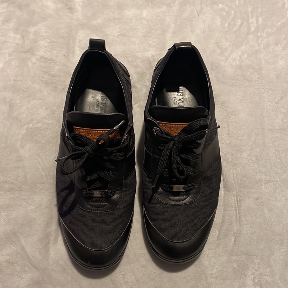 Louis Vuitton authentic Men’s shoes-lowest price available! Size 9 Men’s (8 EU) - Picture 7 of 16